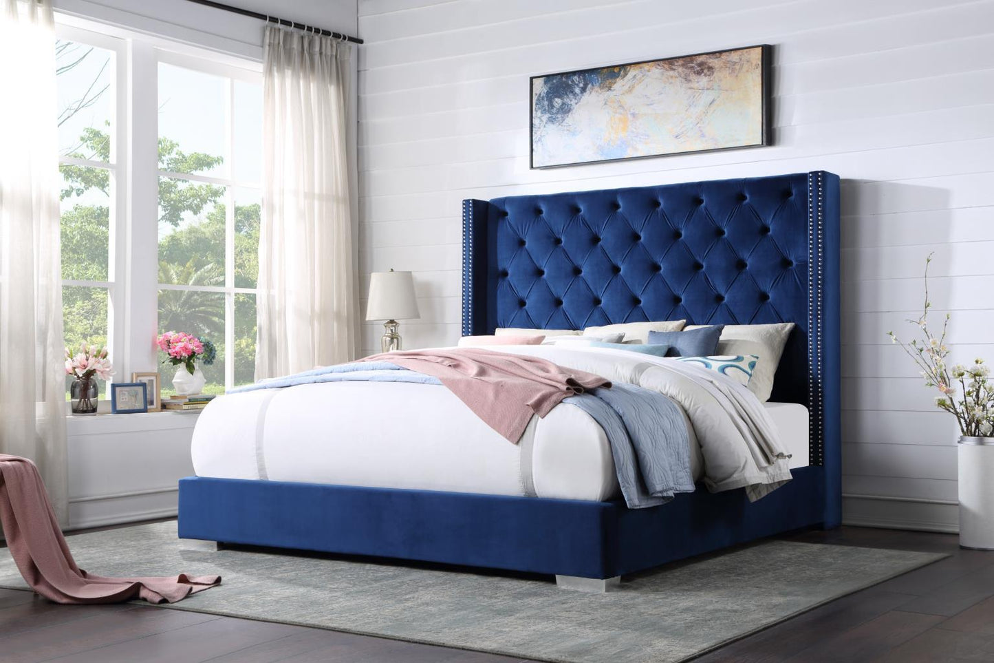 B580 - Velvet Bed