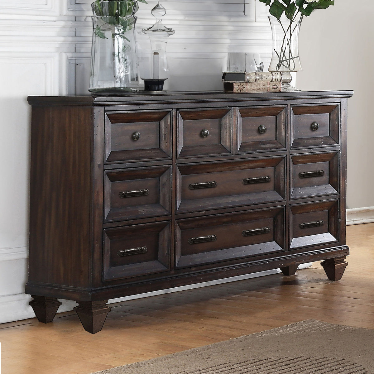 Sevilla - Dresser - Walnut
