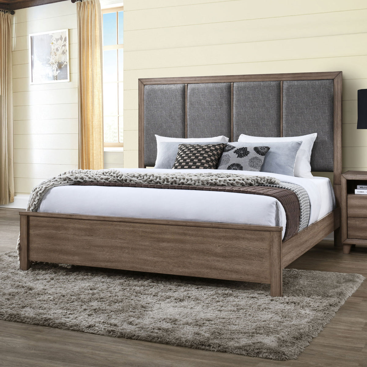 Harrisburg - Bed