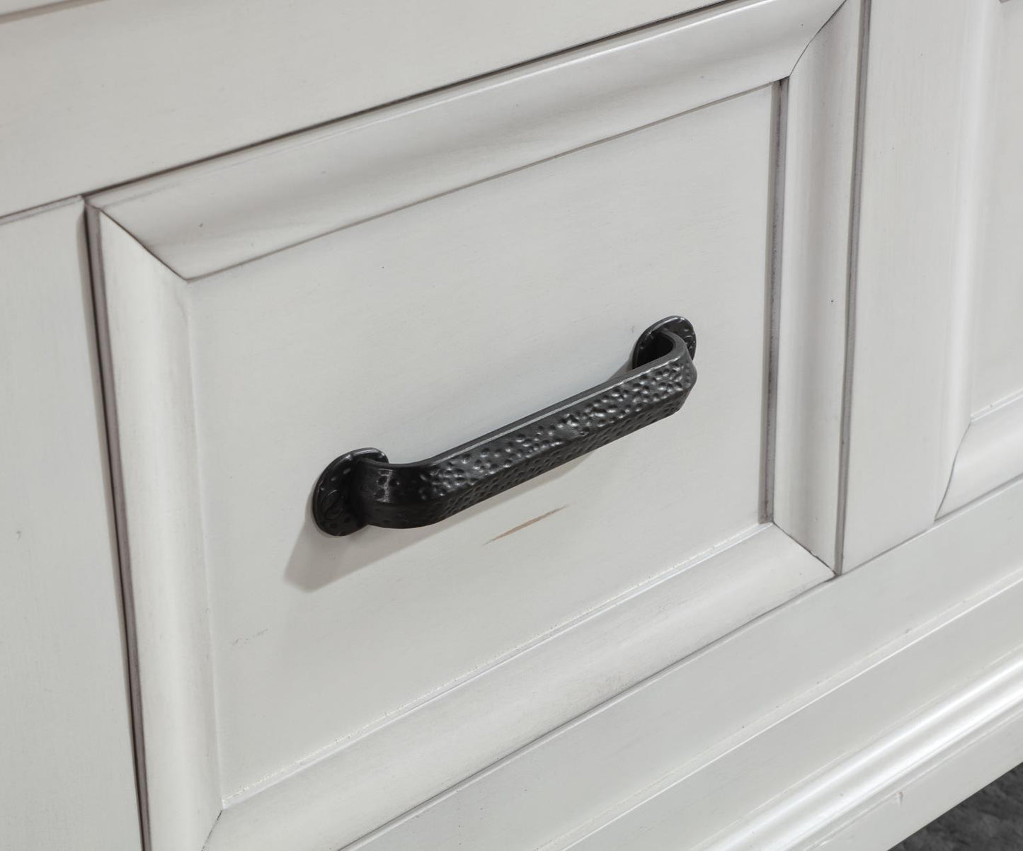B078 - Bedroom Set