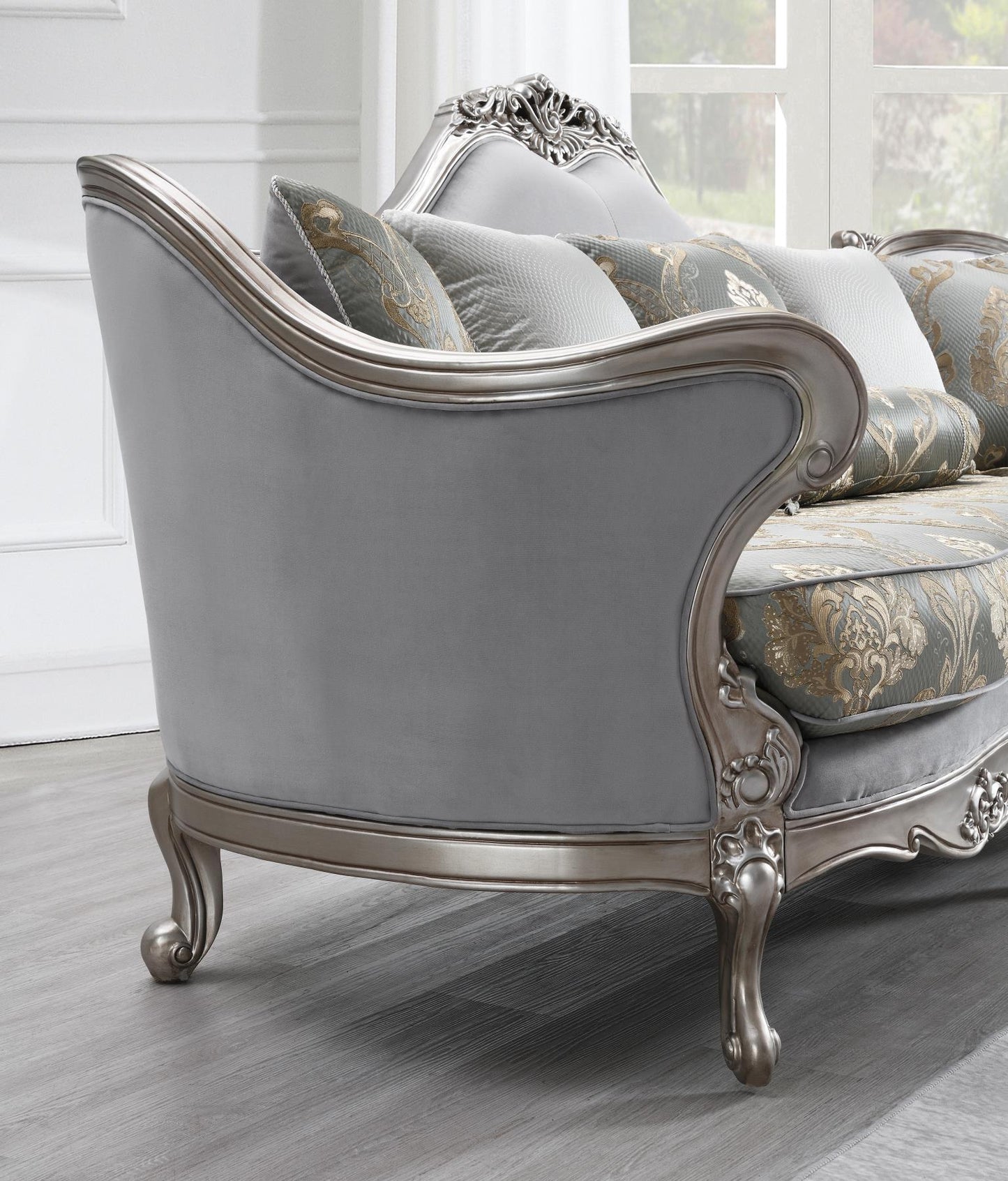 U198 - Living Room Set