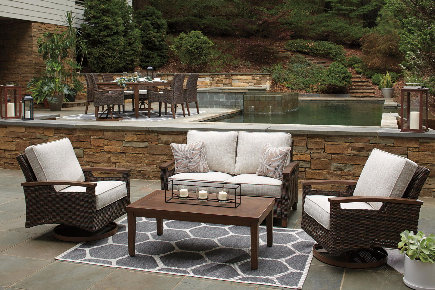 Paradise Trail - Loveseat w/Cushion - Medium Brown