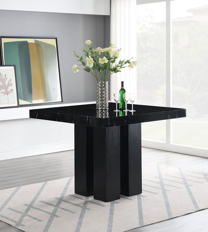 D132 - Dining Room Set