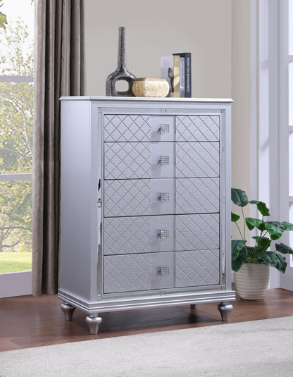 B048 - Chest - Shimmer Silver