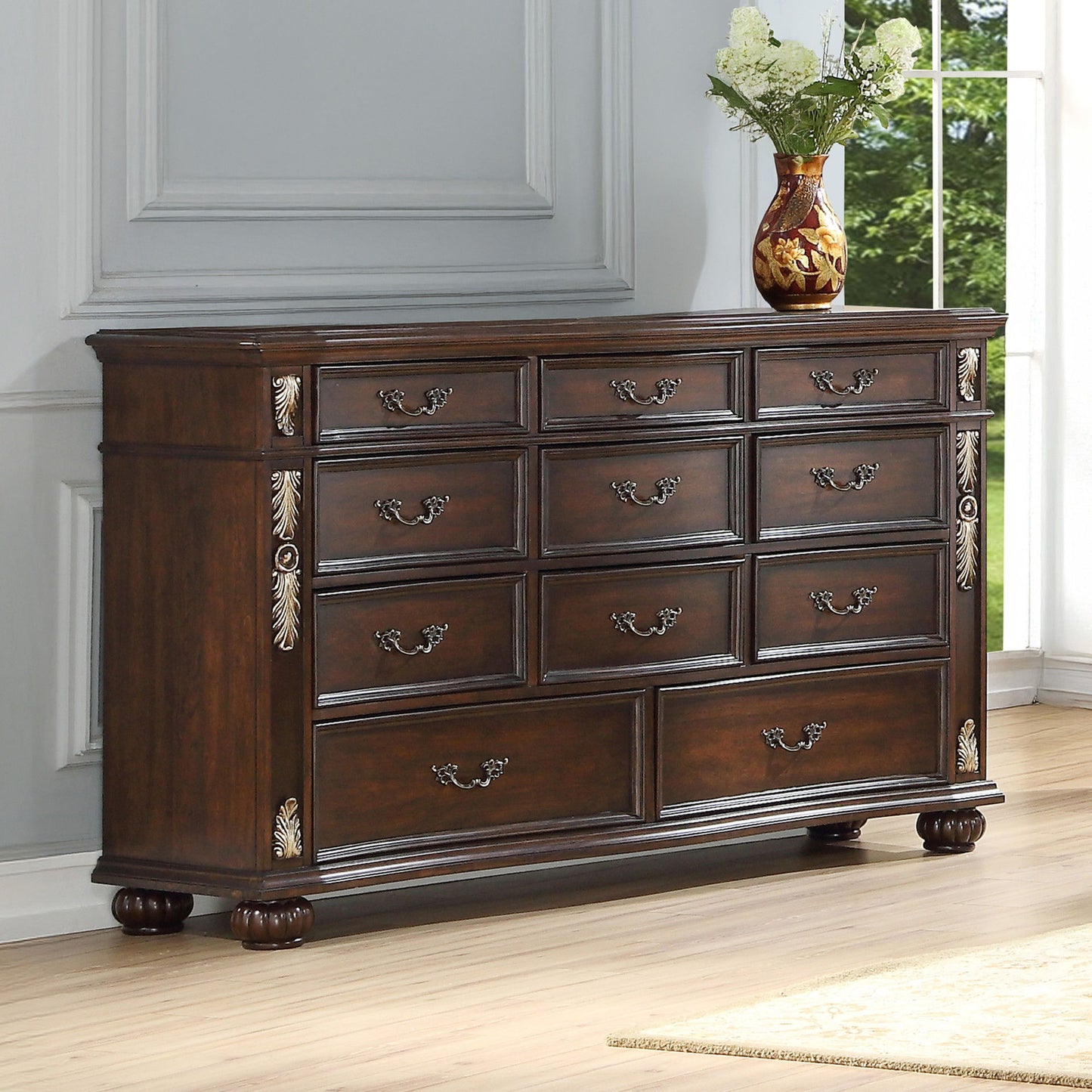 Maximus - Dresser