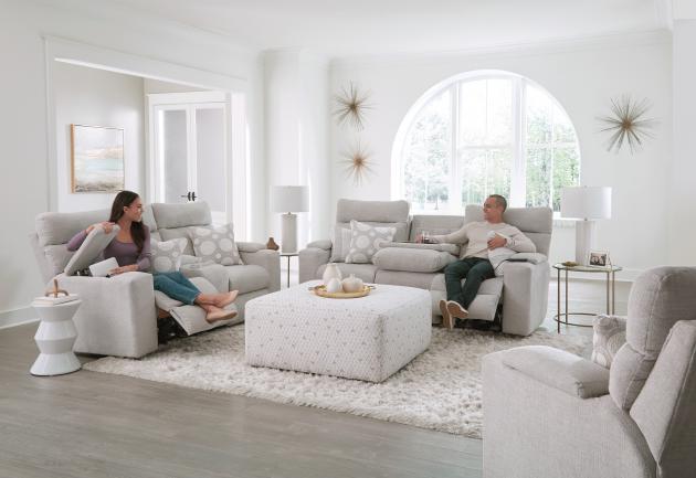 Sanctuary Power Headrest Reclining Sofa w/Drop Down Table/C3 Heat/Massage