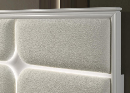 B025 - Bed