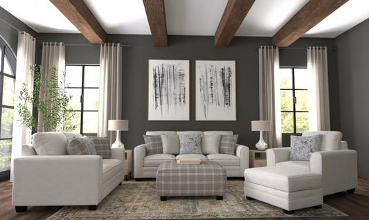 Magnolia Loveseat