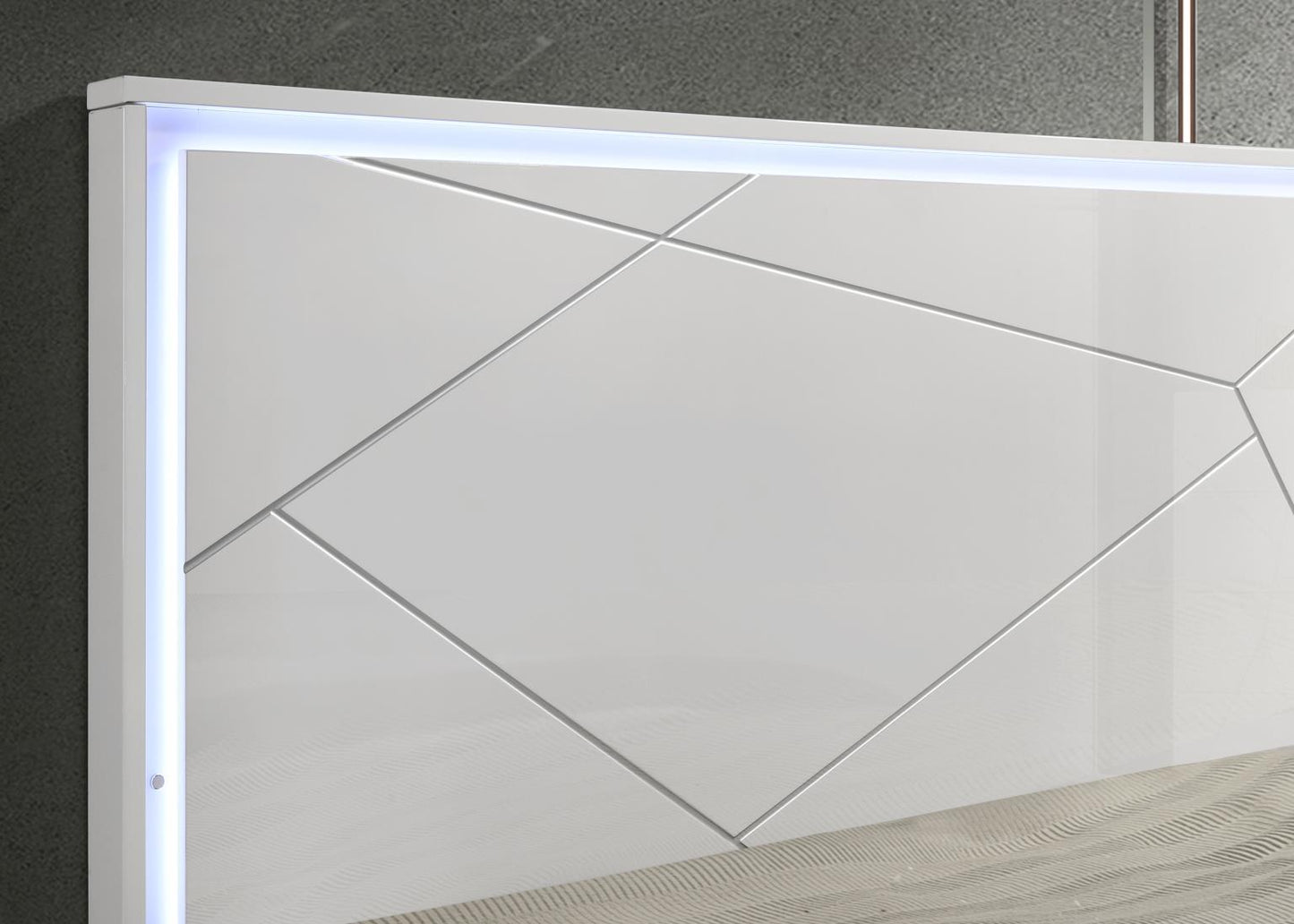 B121 - LED Mirror - White