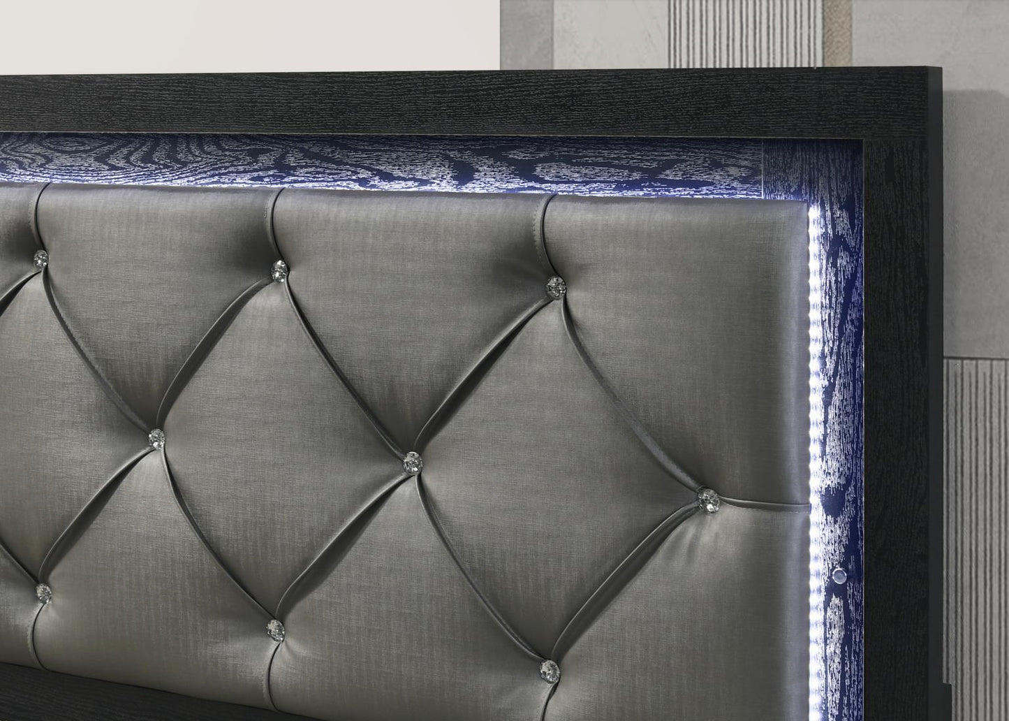 B385 - LED Bed