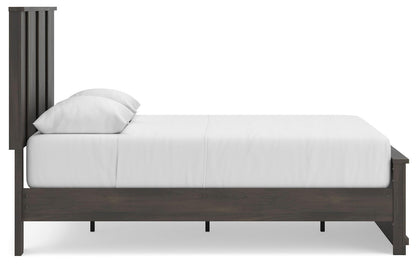 Shaehartin - Panel Platform Bed