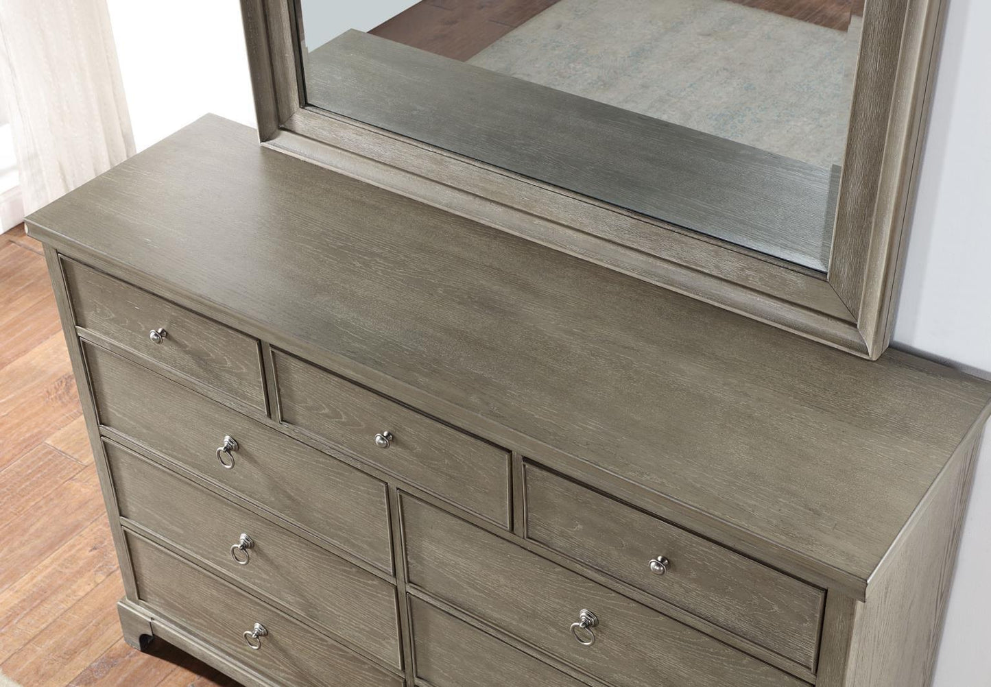 B022 - Bedroom Set