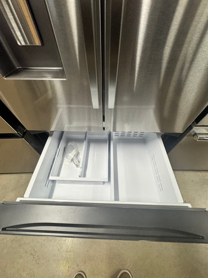 Samsung 36" 4-Door French Door Refrigerator with External Ice and Water Dispenser and Dual Auto Ice Maker OUTLET