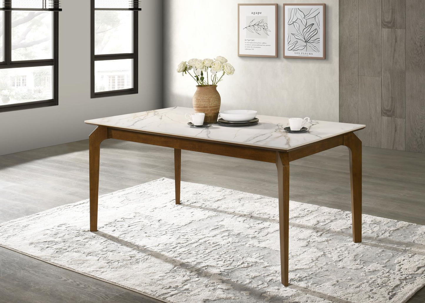 D124 - Dining Room Set