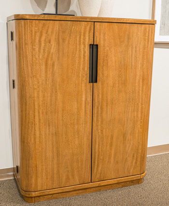 Pamaria - Bar Cabinet - Light Brown