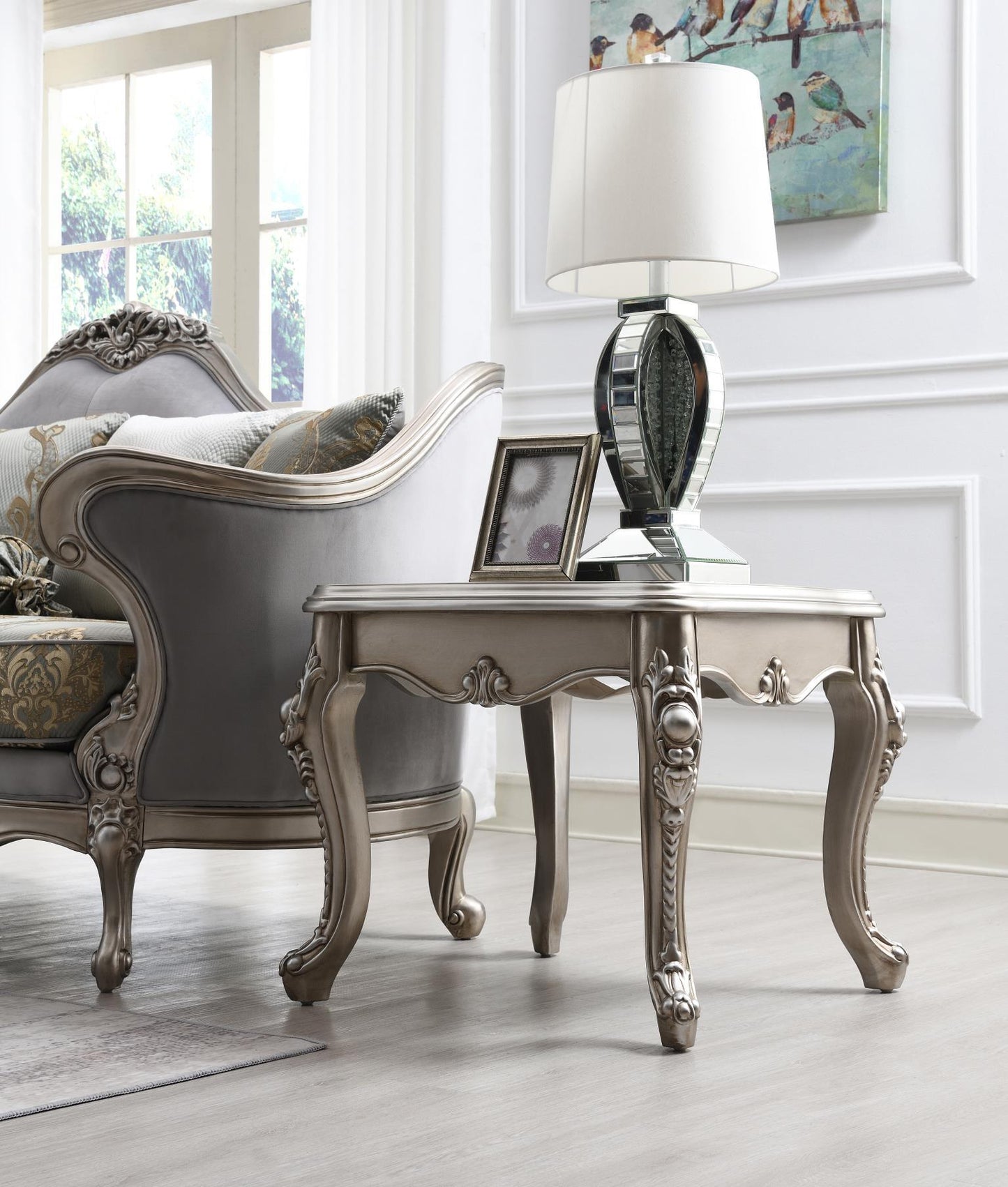 U198 - Living Room Set