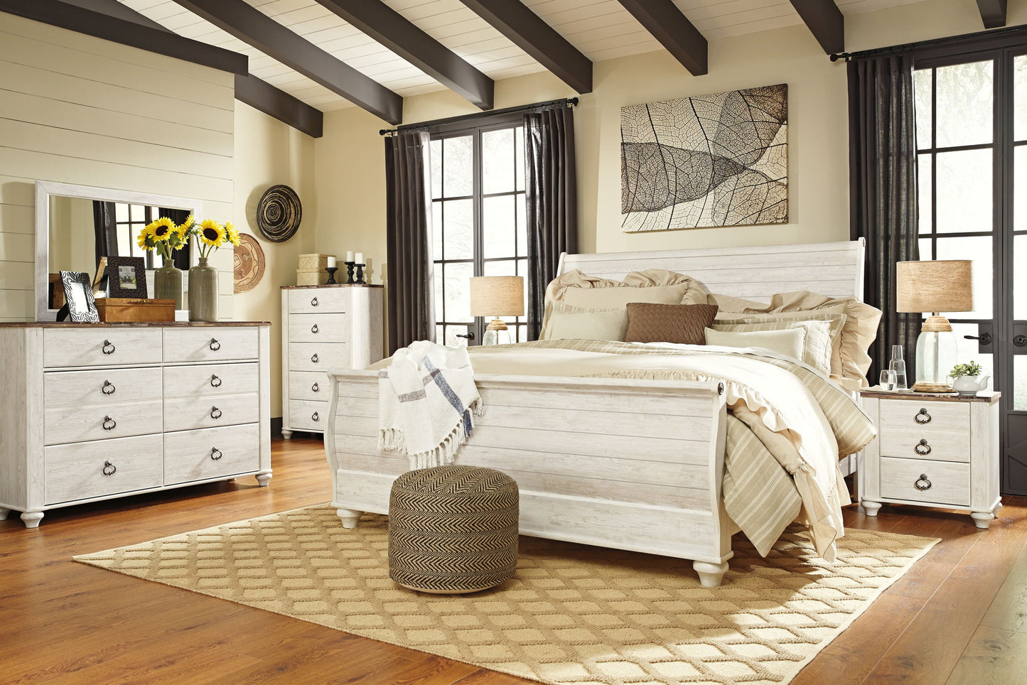 Willowton - Five Drawer Chest - Brown / Beige / White