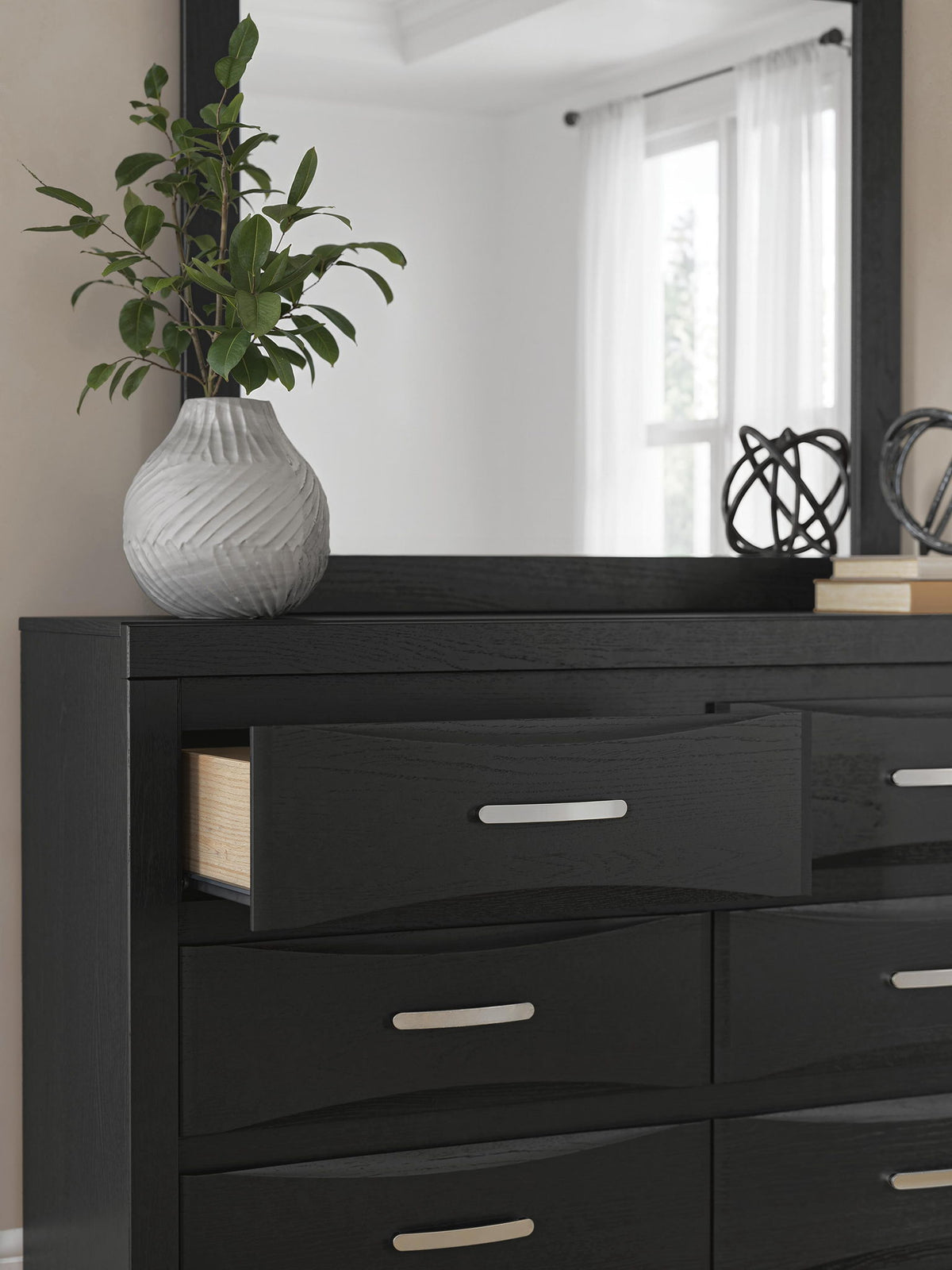 Stabotta - Six Drawer Dresser