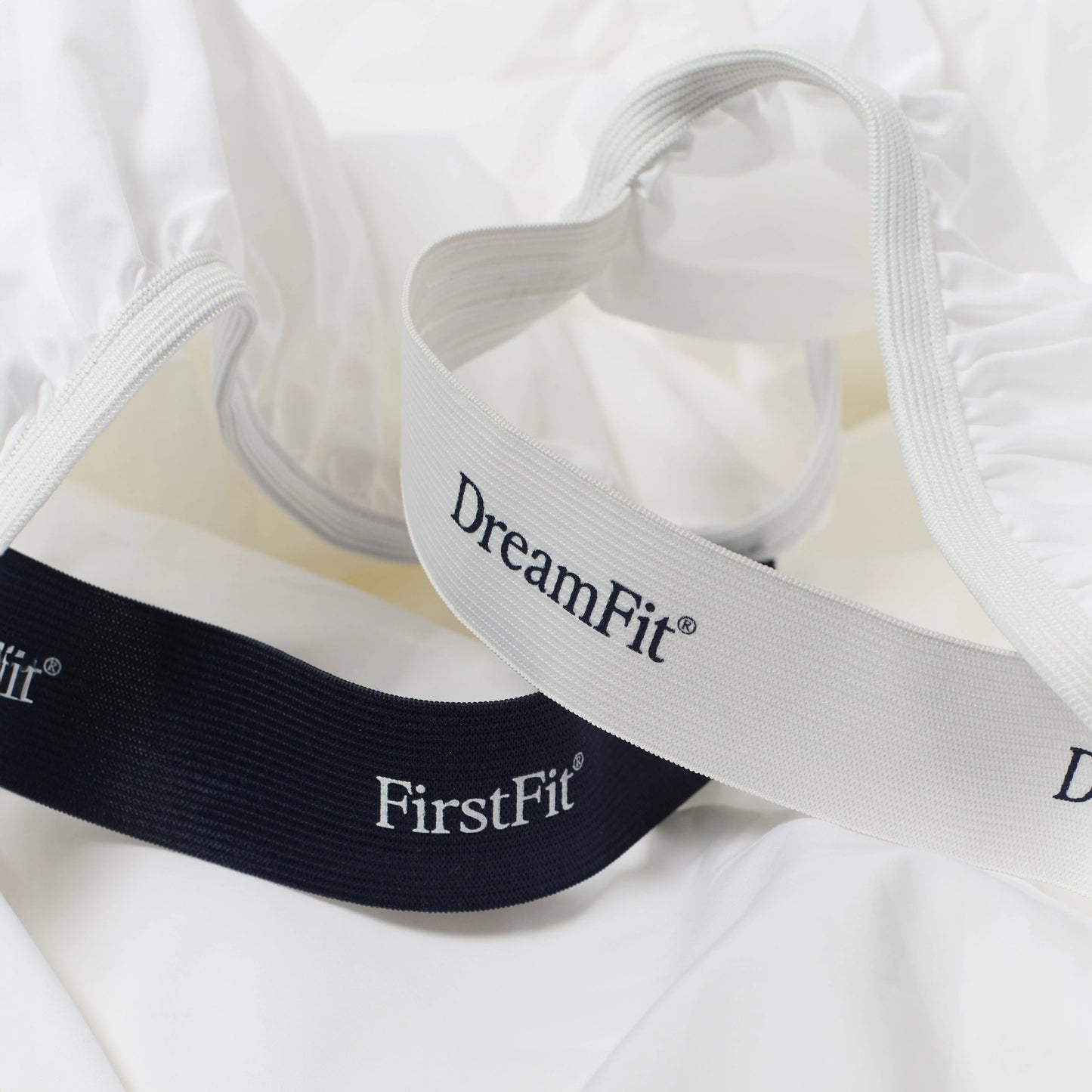 Dreamfit Moisture-Wicking StaDry Sheet Set