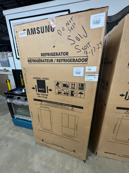 Bespoke 29 cu ft. Standard Depth 4-Door French Door Smart Refrigerator in Morning Blue/White Glass with Beverage Center OUTLET
