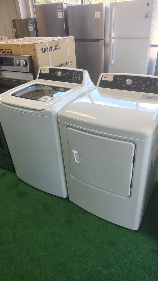 Frigidaire 6.7-cu ft Vented Electric Dryer ( White ) OUTLET
