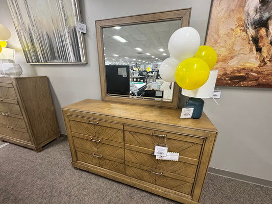 Montana Dresser & Mirror OUTLET