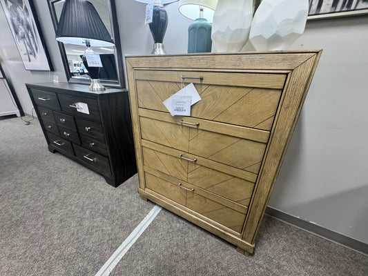 Montana Chest OUTLET