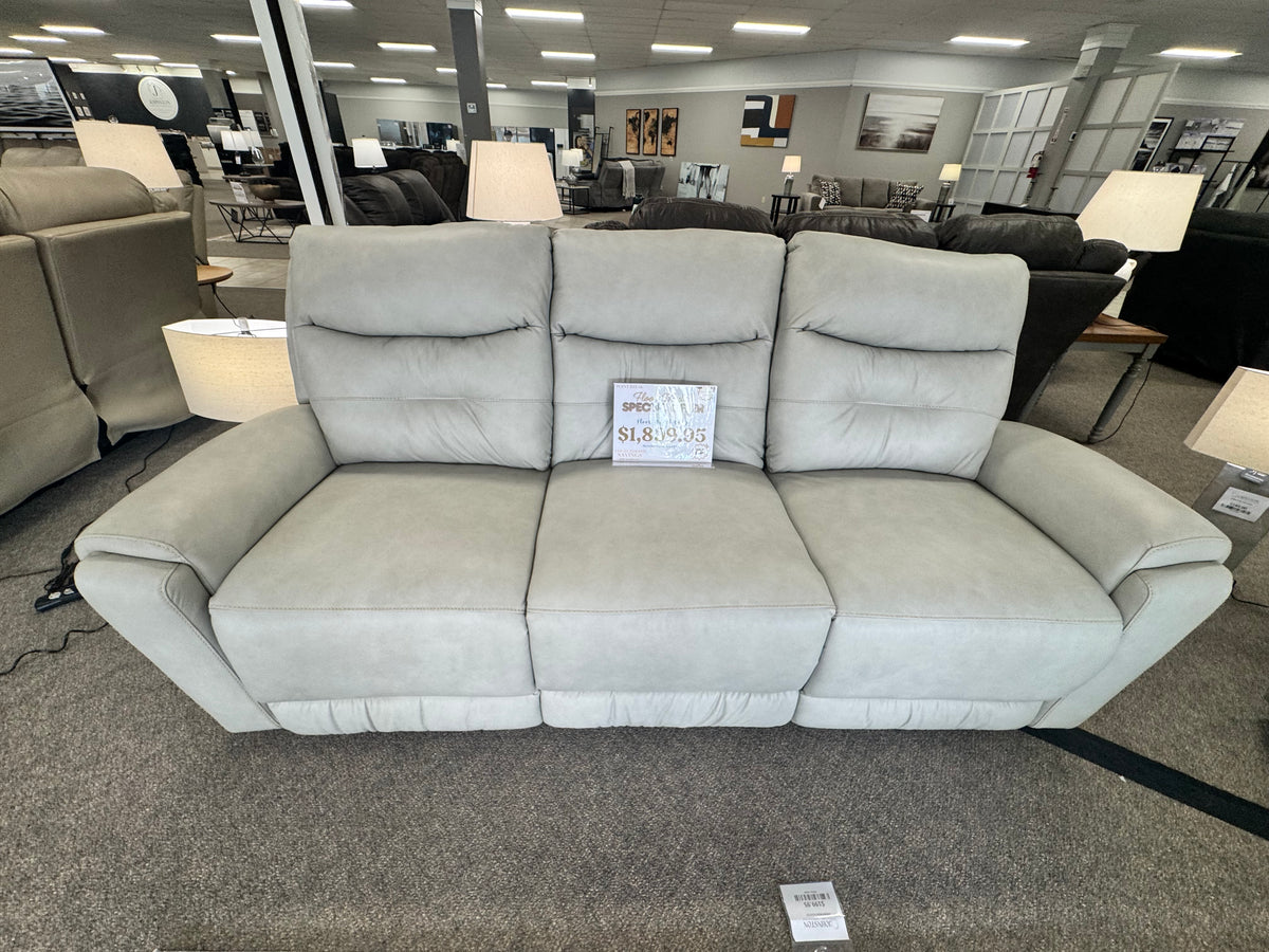 Point Break Triple Power Leather Sofa OUTLET