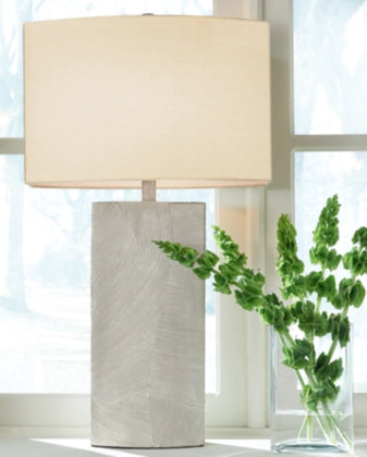 Bradard Poly Table Lamp (1/cn)