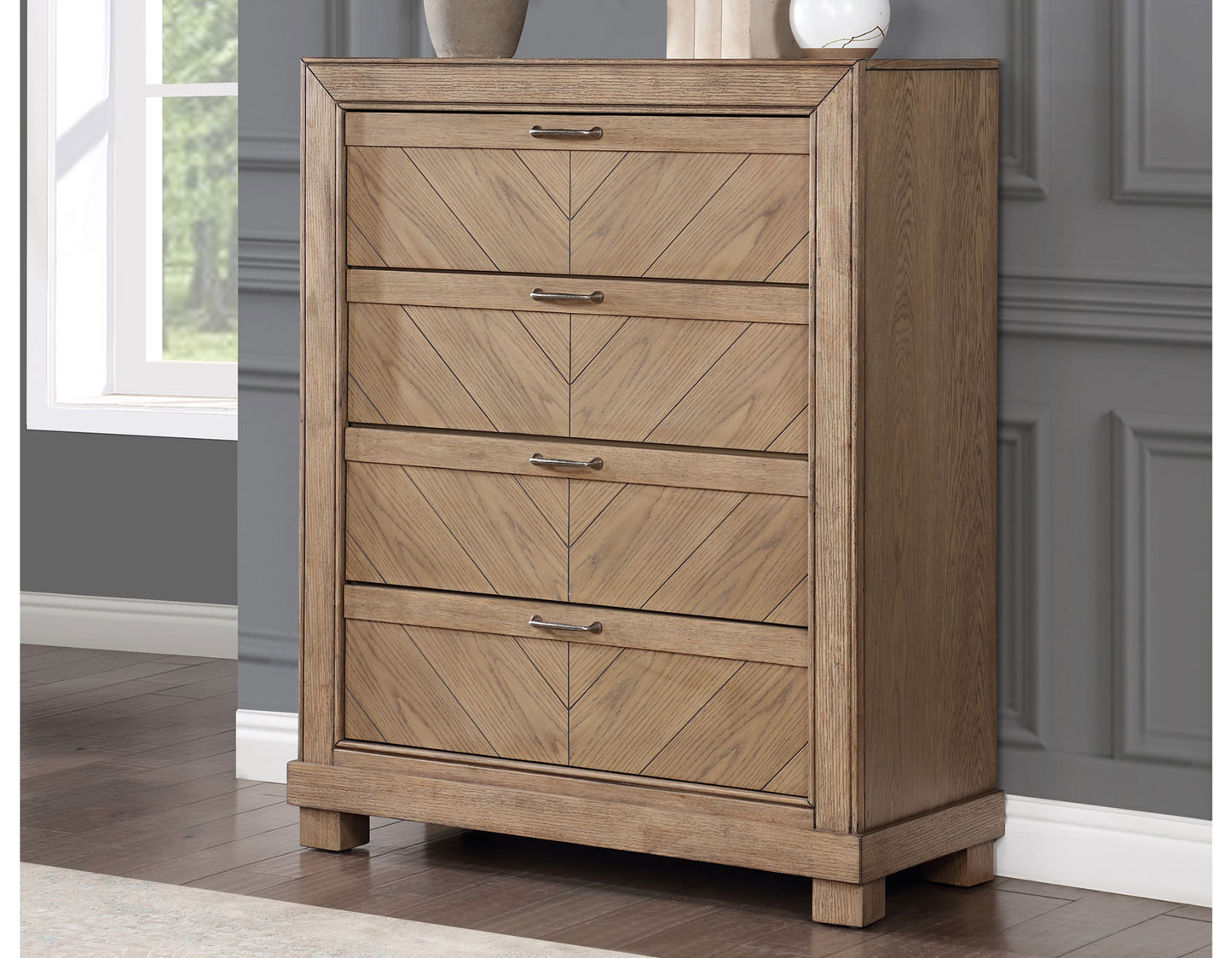 Montana Chest