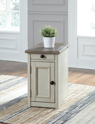 Bolanburg Chairside End Table with USB Charging