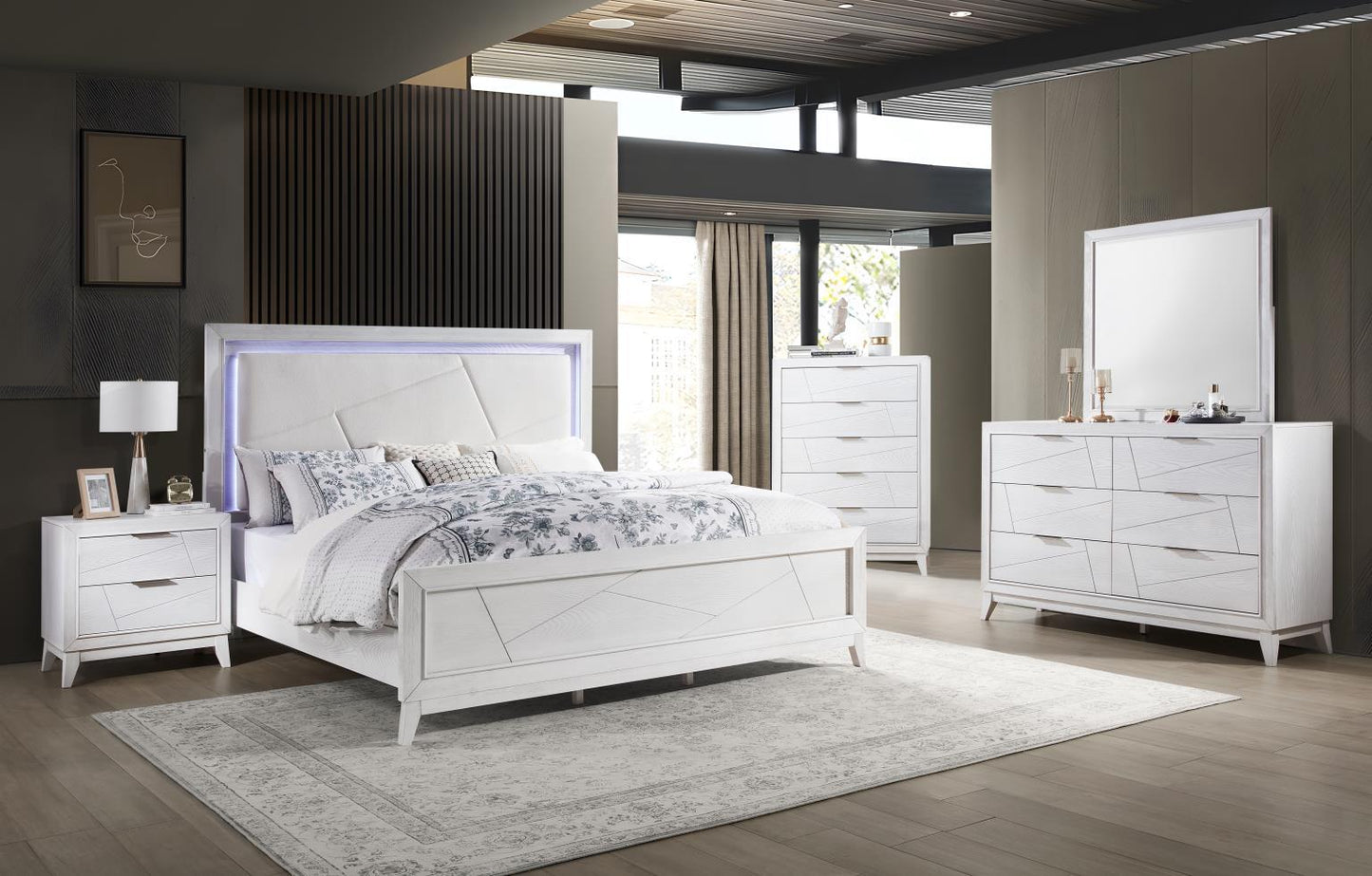 B242 - Chest - Antique White