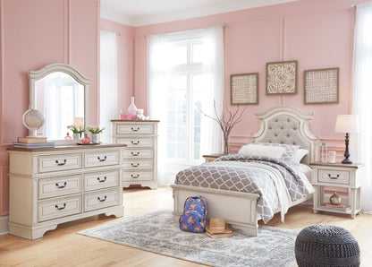 Realyn - Dresser