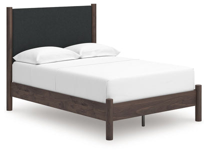 Pamytta - Upholstered Platform Bedroom Set