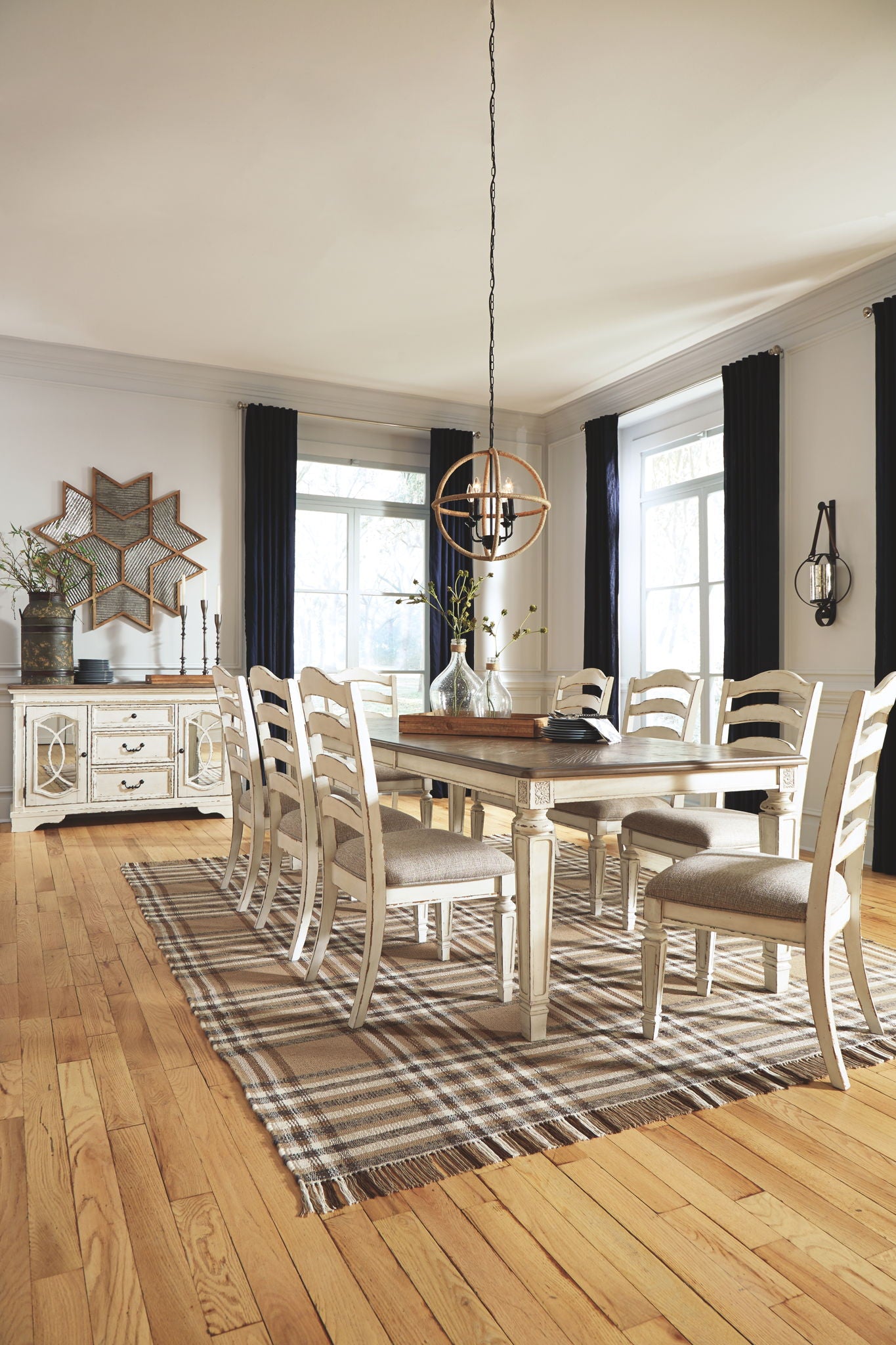 Realyn - Rectangular Dining Room Extension Table - Chipped White